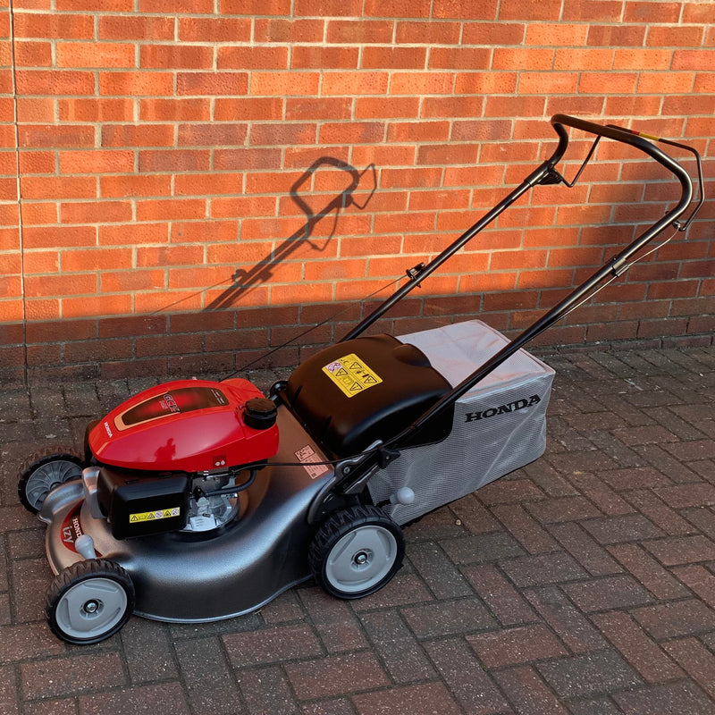 Ex Display Honda HRG466PK 18" Push IZY Lawnmower